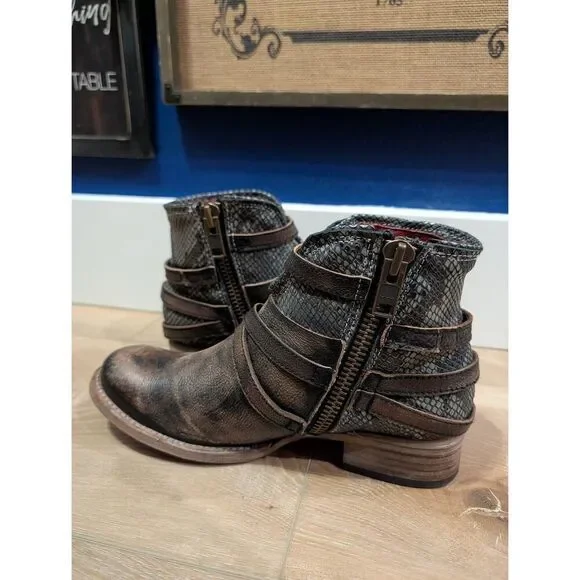 Freebird by Steven Belfast Booties Women's 9 Black Multi Blue Snake - Picture 7 of 12